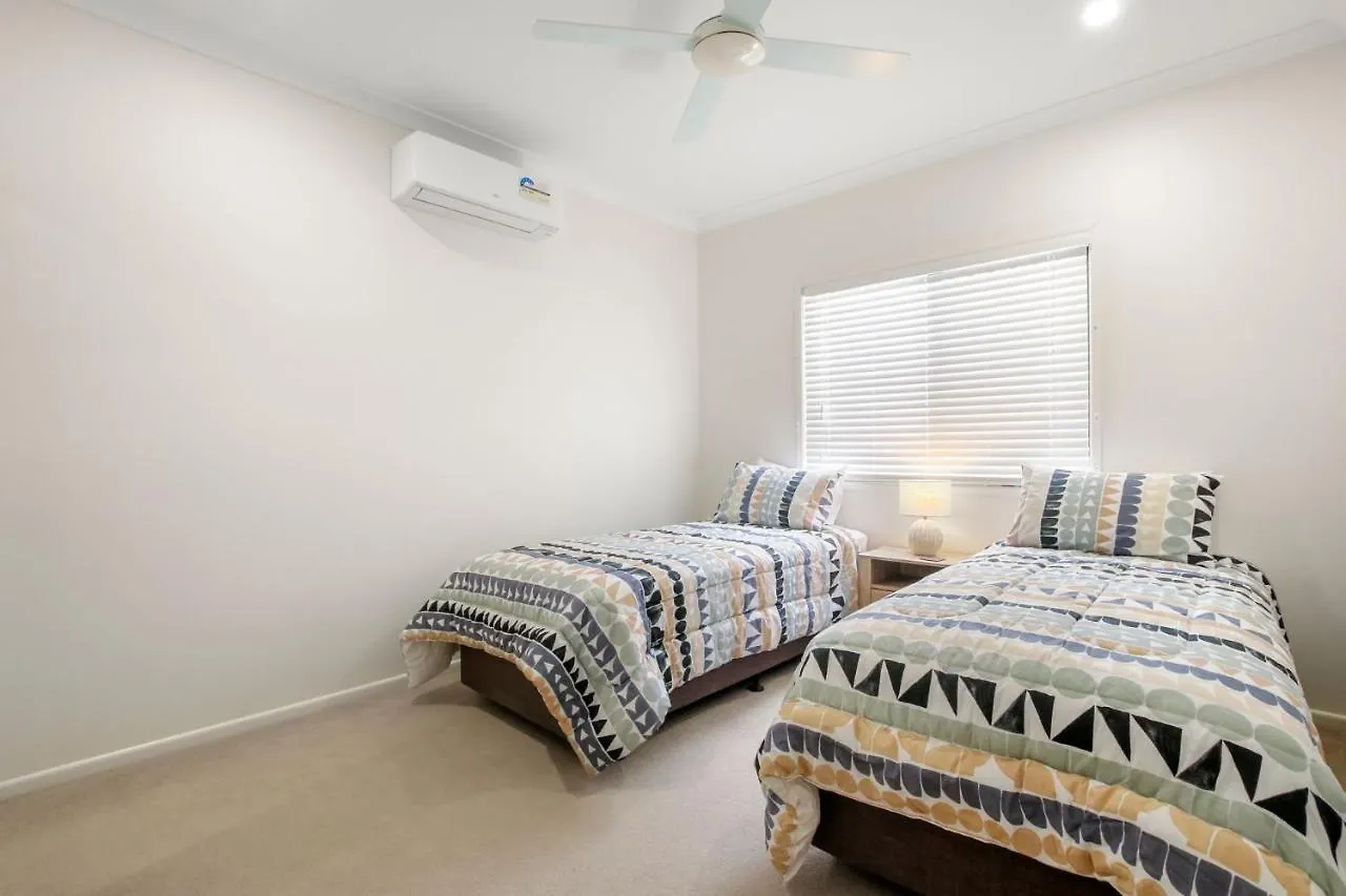 Nothling 66 Moffat Beach Καλούντρα 0*,  Αυστραλία